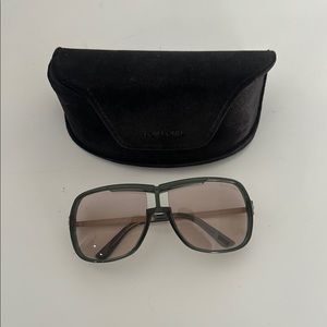 Tom Ford Black and Green Glasses Oversized Frame